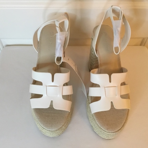 Women’s Platform Heels - Picture 2 of 6